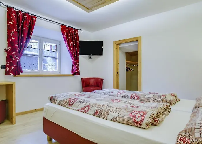 Cesa San Florian - 1 Апартаменти Канацеї